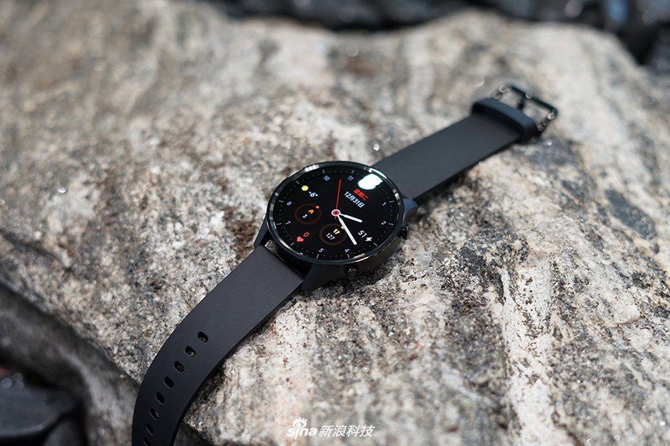 Trên tay Xiaomi Watch Color: Thiết kế mặt đồng hồ tròn,
với màn hình AMOLED 1.39 inch, pin 420mAh, kết nối Bluetooth
5.0