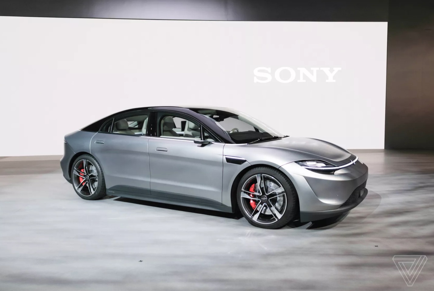[CES 2020] Sony bất ngờ ra mắt xe ô tô điện Vision-S