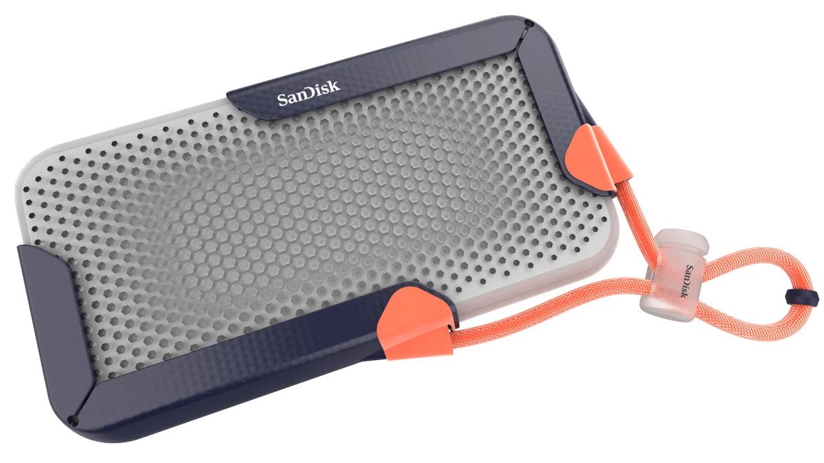 [CES 2020] SanDisk
giới thiệu nguyên mẫu ổ SSD 8TB có tốc độ truyền tải dữ liệu
lên tới 20Gbps