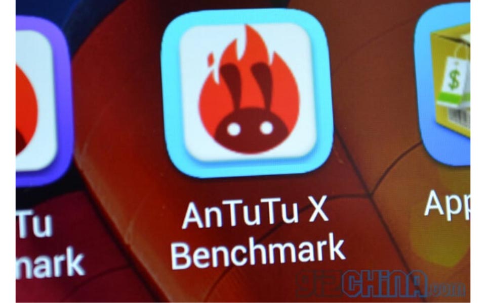 Ứng dụng chấm điểm
hiệu năng AnTuTu Benchmark bất ngờ bị gỡ khỏi Google Play
Store