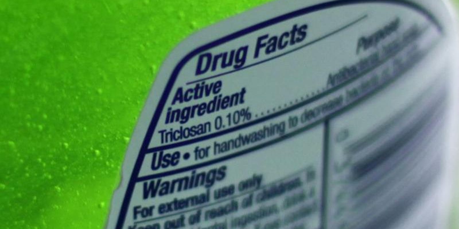 Phòng dịch Covid-19:
Cách đọc thành phần dung dịch rửa tay, tránh mua sản phẩm
chứa một trong 28 chất cấm này