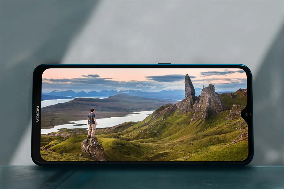 Nokia 5.3 chính thức
ra mắt với Snapdragon 665, màn hình 6,5 inch, 4 camera sau,
giá 189 EUR