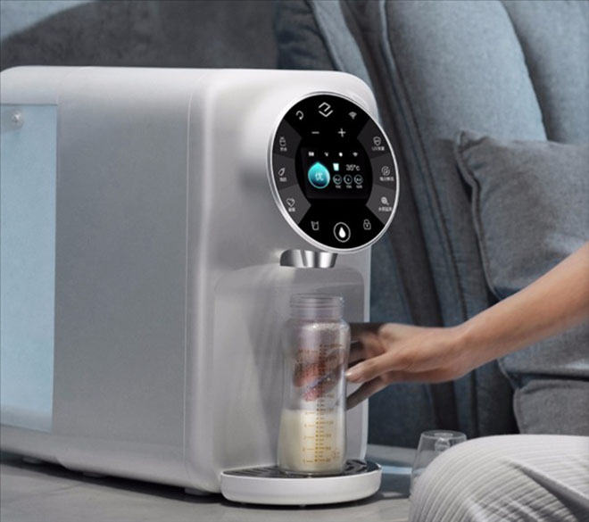 Xiaomi ra mắt máy
nước nóng thông minh Yimu: Làm nóng nhanh, khử trùng 99.9%,
giá 5 triệu đồng