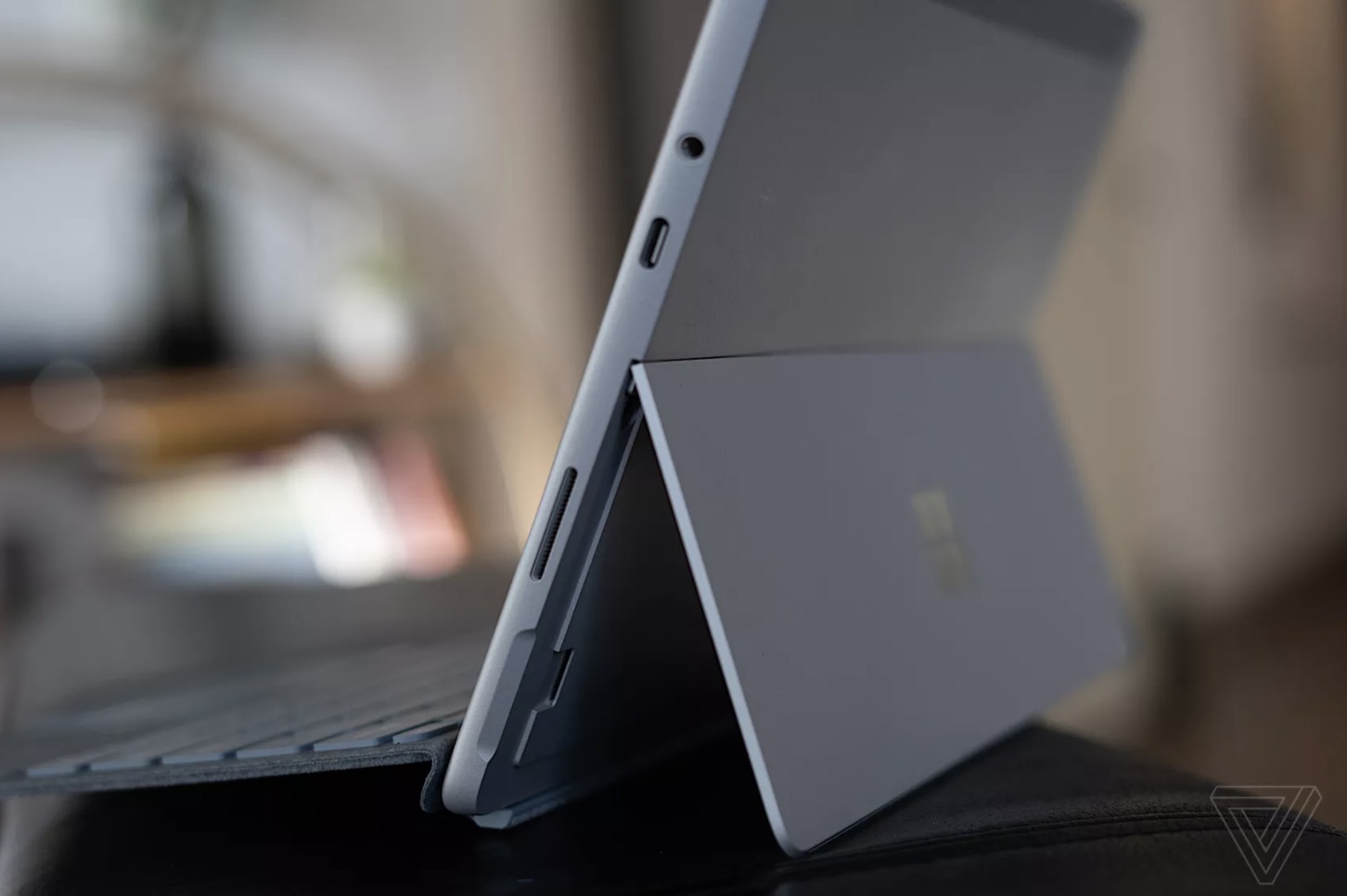 Microsoft Surface
Go 2 ra mắt: Màn hình 10.5 inch, cấu hình nâng cấp, giá từ
399 USD