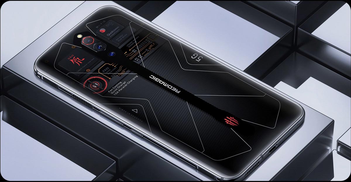 Nubia Red Magic 5G
chính thức ra mắt phiên bản mặt lưng trong suốt, 16GB RAM,
giá 17 triệu đồng
