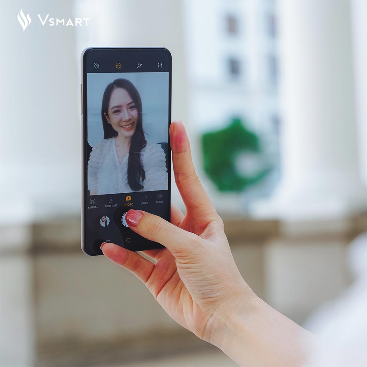 Ảnh selfie chụp bằng
Aris Pro: Smartphone với camera ẩn dưới màn hình của Vsmart