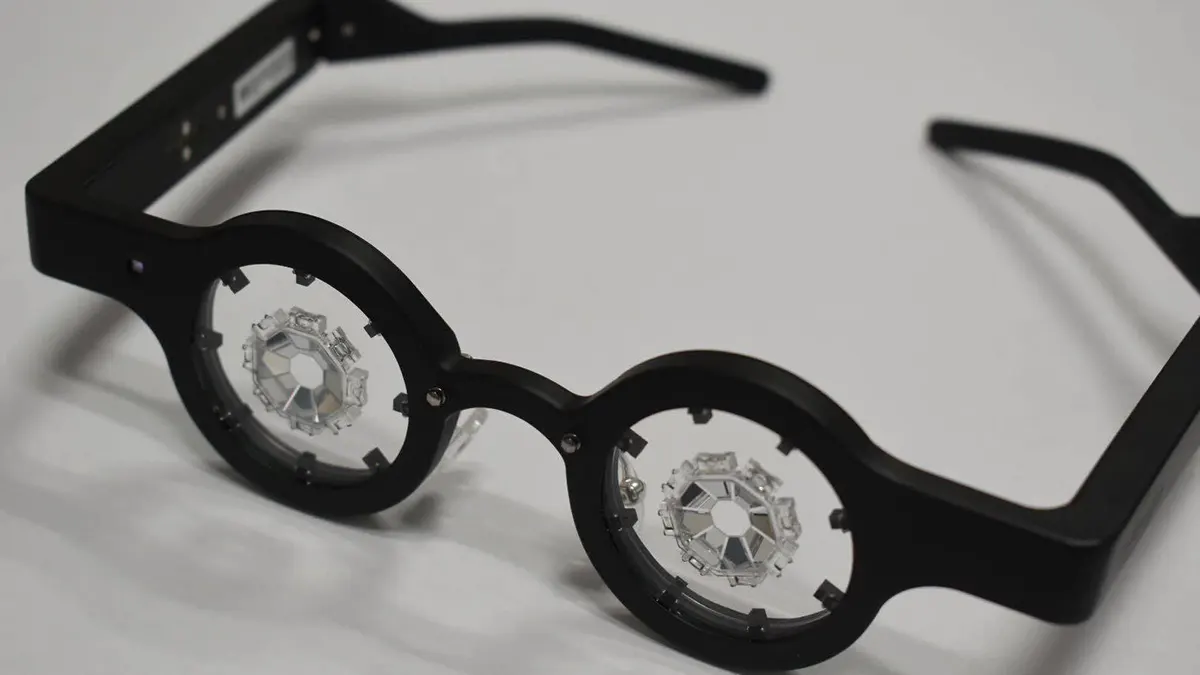 Công ty Nhật Bản công
bố loại kính thông minh chữa được bệnh cận thị, cuối năm nay
sẽ bán cho thị trường Châu Á