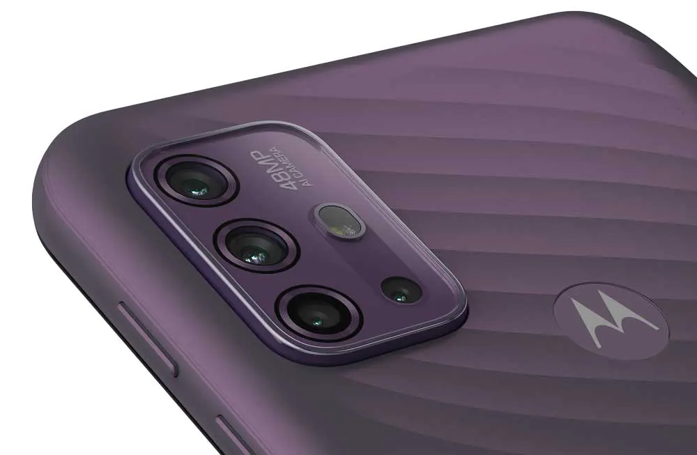 Motorolara mắt hai
smartphone giá rẻ mới: Kháng nước IP52, 4 camerasau, giá từ
4.2 triệu đồng