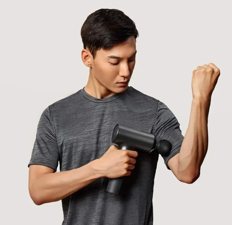 Xiaomi ra mắt súng
massage MIJIA Faschia: Động cơ mạnh mẽ, độ ồn thấp, pin
trâu, 3 đầu massage, giá 77 USD