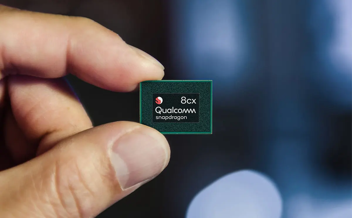 Qualcomm đang thử
nghiệm chip xử lý Snapdragon 8cx thế hệ mới, loại bỏ tất cả
lõi tiết kiệm điện năng, tập trung hoàn toàn vào hiệu suất
để cạnh tranh với Apple M1