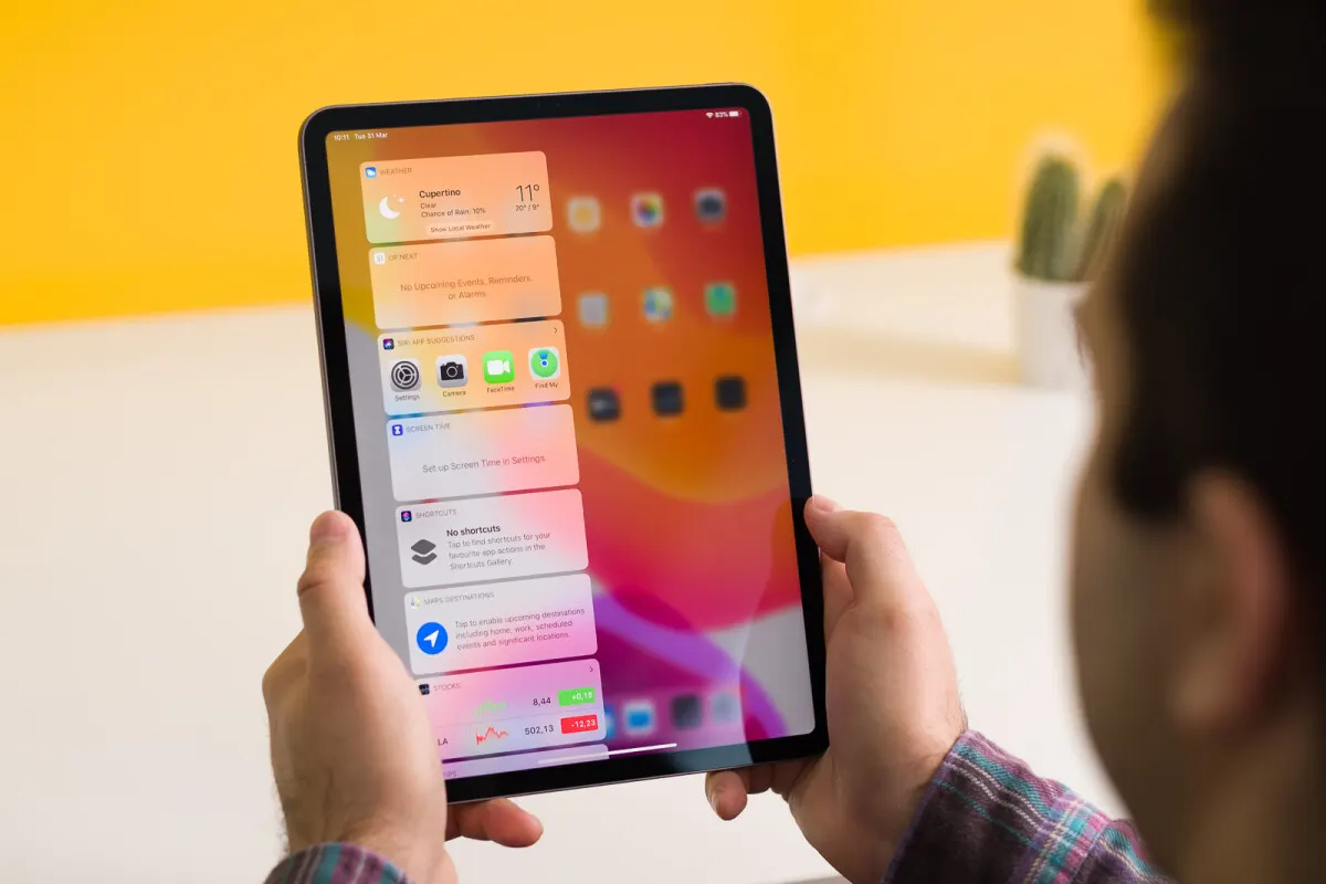 Apple sẽ ra mắt iPad
Air màn hình OLED, MacBook Air màn hình mini-LED vào năm
2022