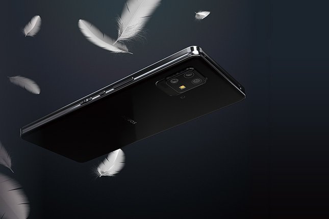 Sharp AQUOS zero6 ra
mắt: Smartphone 5G có màn hình lớn và pin khủng nhẹ nhất thế
giới
