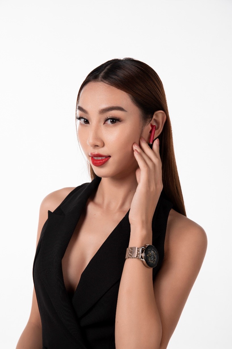 Huawei ra mắt tai nghe
FreeBuds Lipstick tại VN: Thiết kế hình thỏi son, giá 4.9
triệu đồng - Ảnh 4.