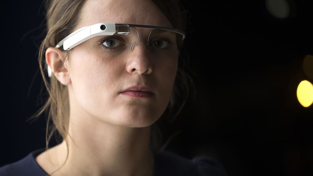 Xiaomi hé lộ kính mắt
hỗ trợ công nghệ AR: Tích hợp màn hình micro-OLED và ống
kính tiềm vọng
