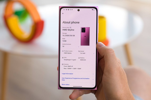 Nokia N9 phiên bản
2024: Thiết kế hoài cổ ''siêu đẹp'', dễ tháo lắp sửa chữa,
camera 108MP