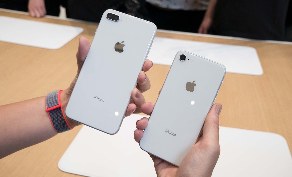 iPhone 8 và iPhone 8 Plus bắt đầu đổ bộ về Việt Nam trong chiều nay, giá tối đa 29 triệu cho iPhone 8 Plus 256GB