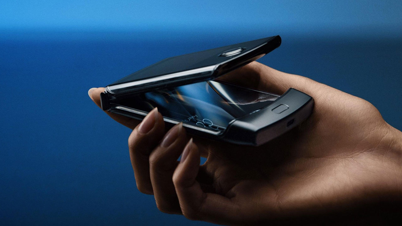 Motorola RAZR chính thức được hồi sinh: Điện thoại mà hình gập kiểu vỏ sò, giá 1500USD