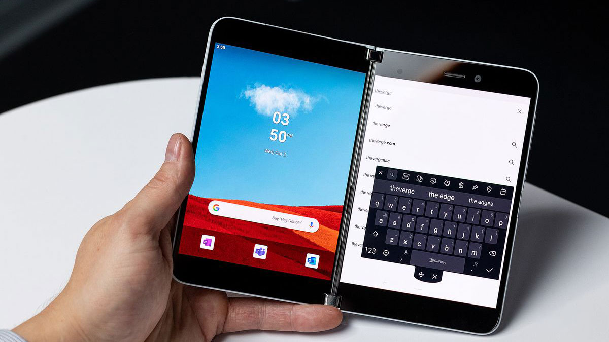 Surface Duo đã xuất hiện ngoài thực tế, Microsoft sẽ sớm bán ra trên thị trường?
